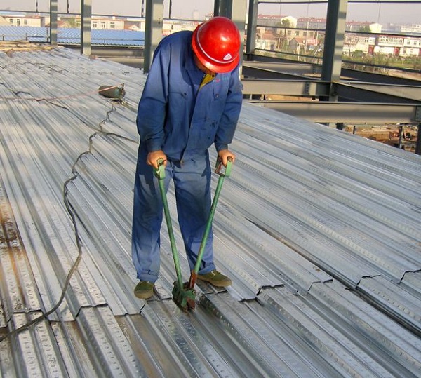用鋼筋桁架樓承板TD3-130建鋼結構廠房多少錢一平