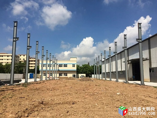 鋼結(jié)構廠房建設